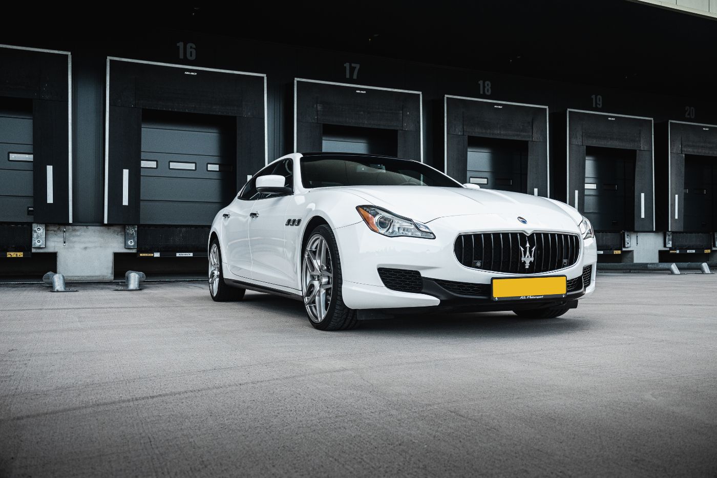 Rijden in een Maserati