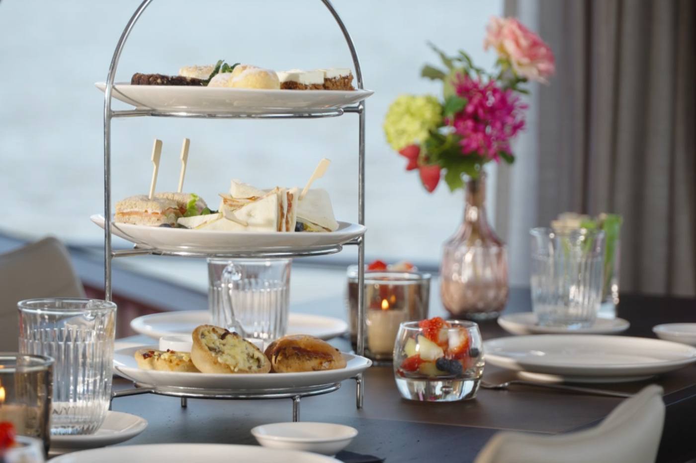 High tea rondvaart door de Biesbosch