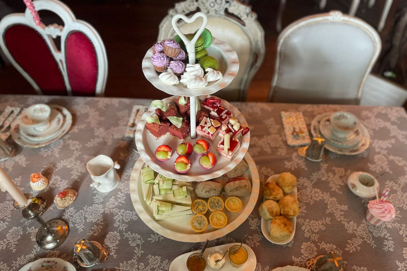 Engelse high tea