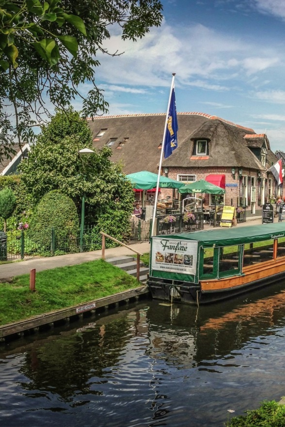 Varen en fietsen door Giethoorn