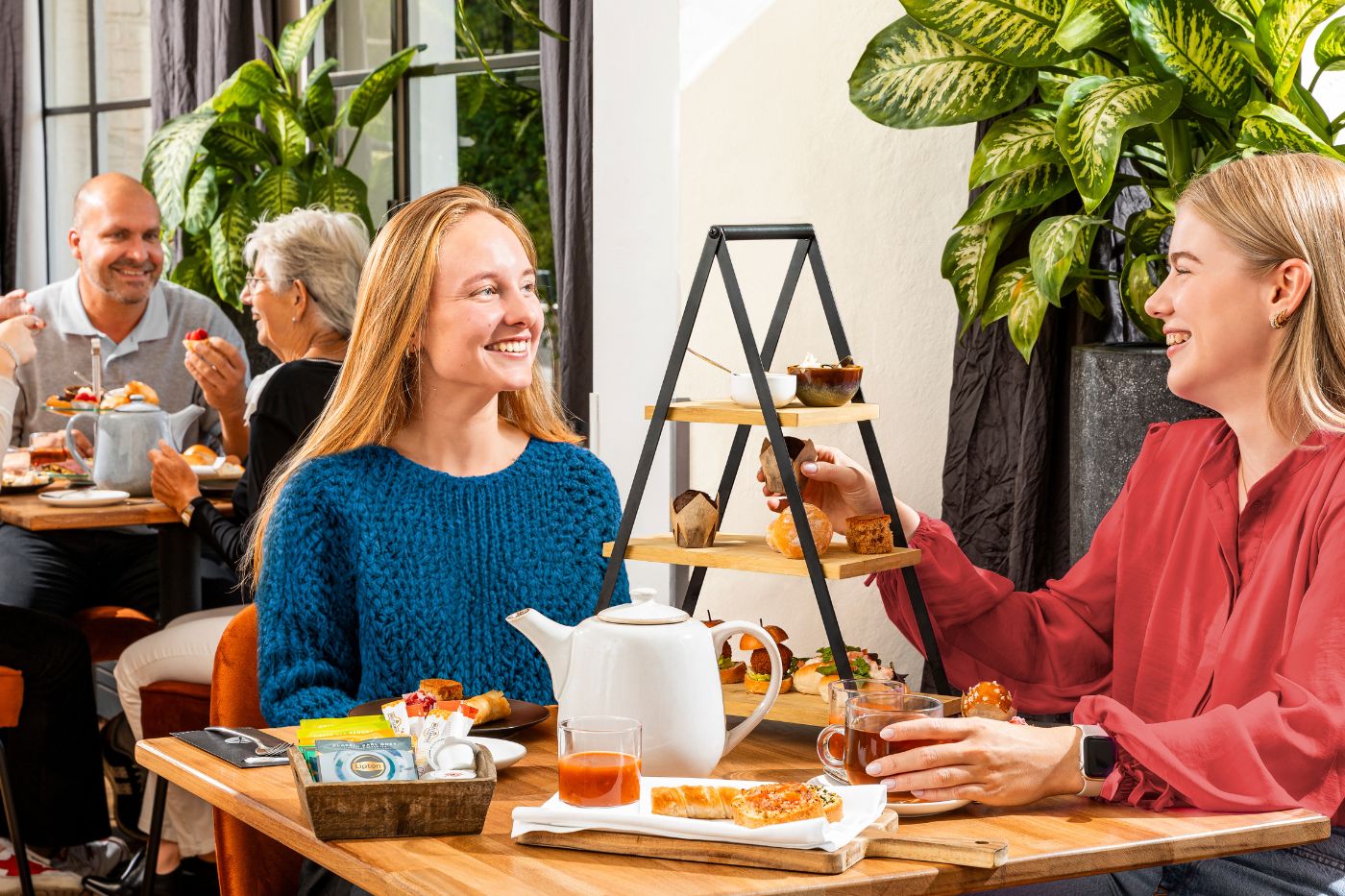 Koninklijke high tea in een kasteel