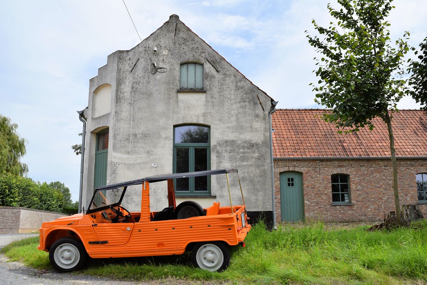 Toeren in een Mehari