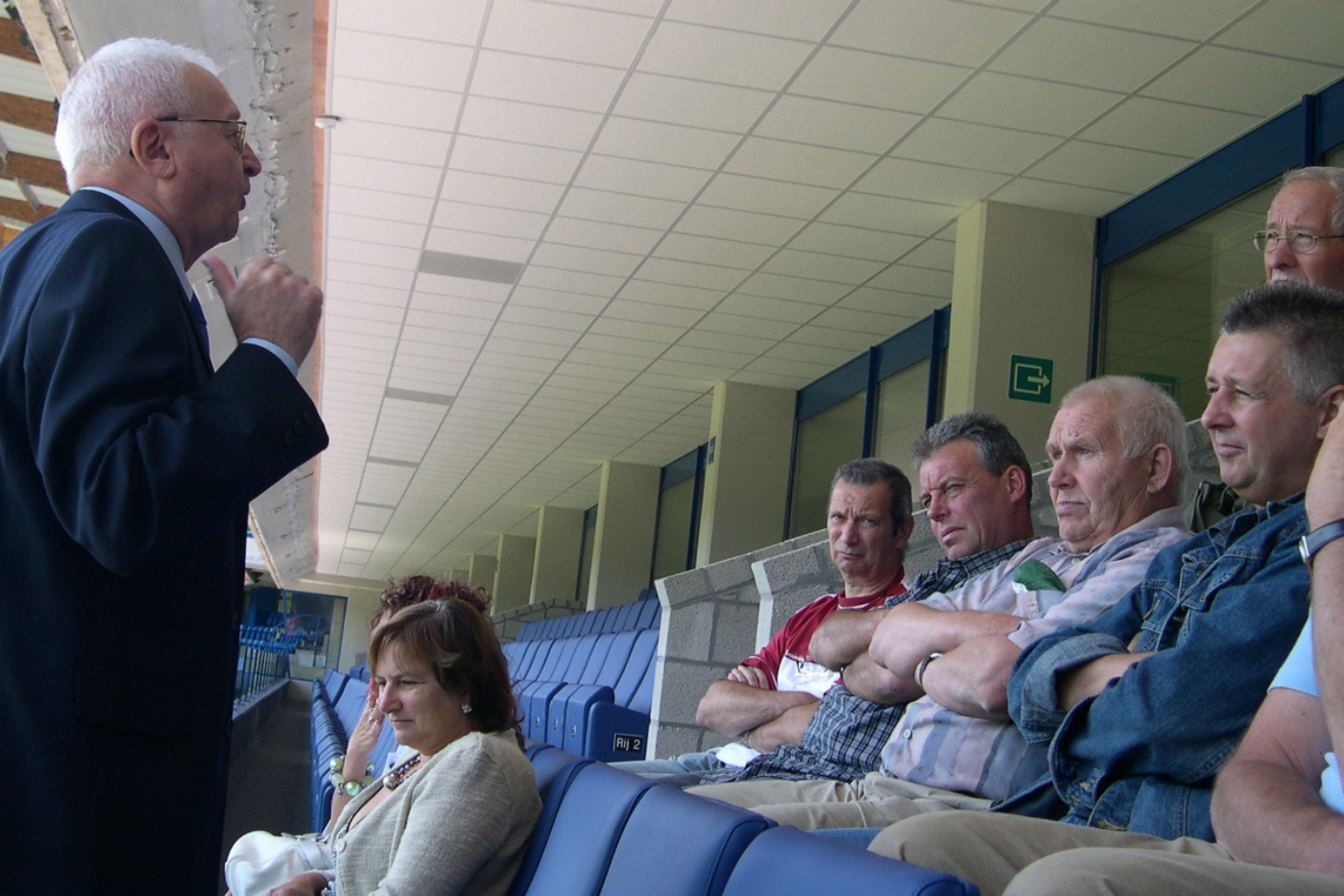Stadiontour door de Cegeka Arena