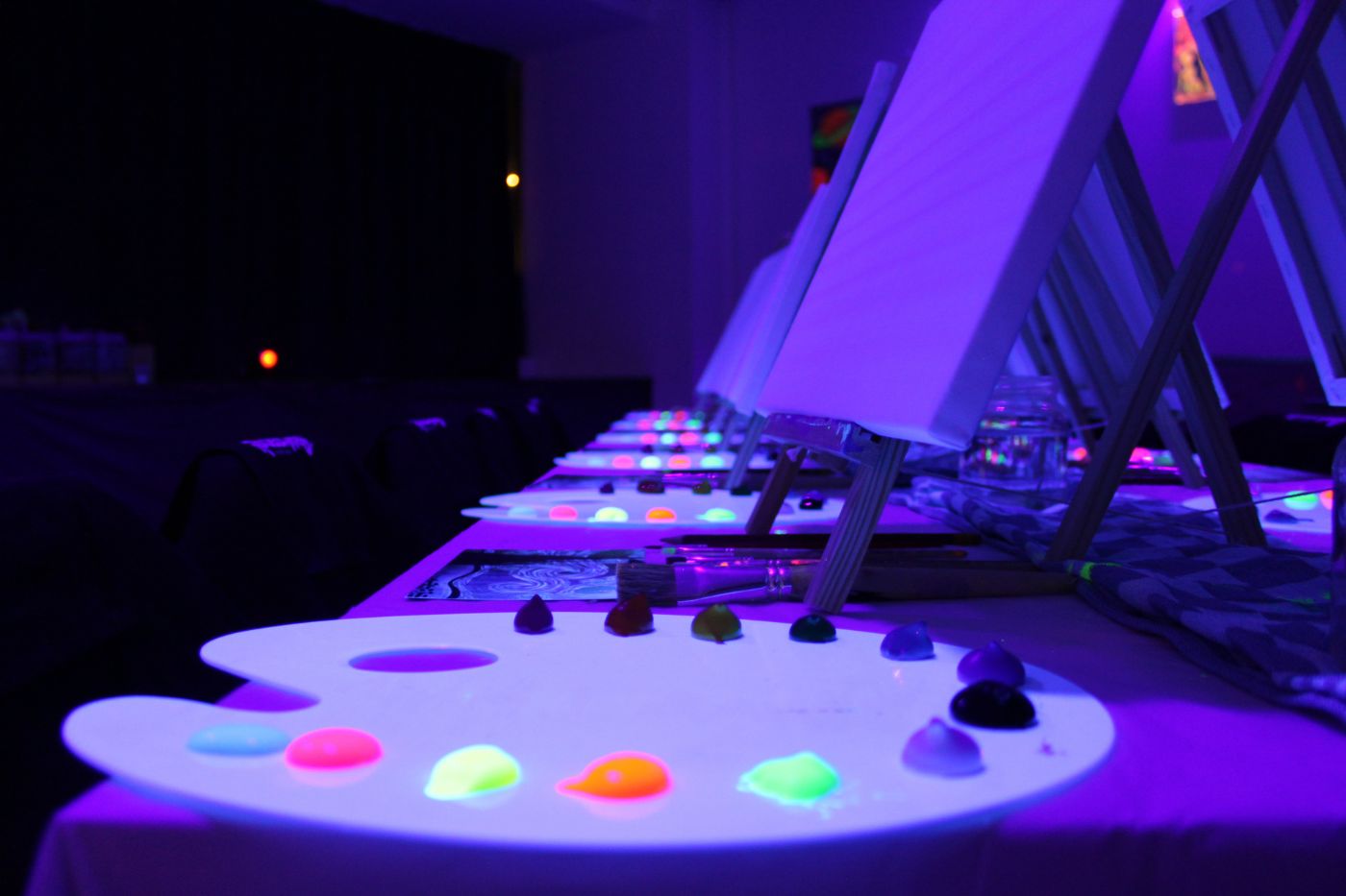 Glow in the dark schilderen