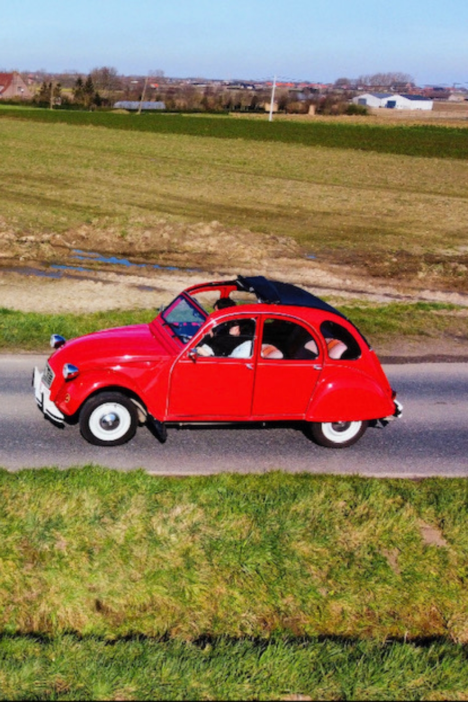 Toeren in een 2cv