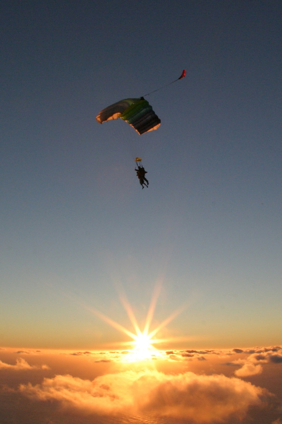 Tandem parachutesprong