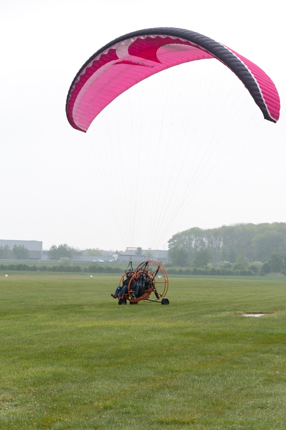 Initiatievlucht met een paramotor