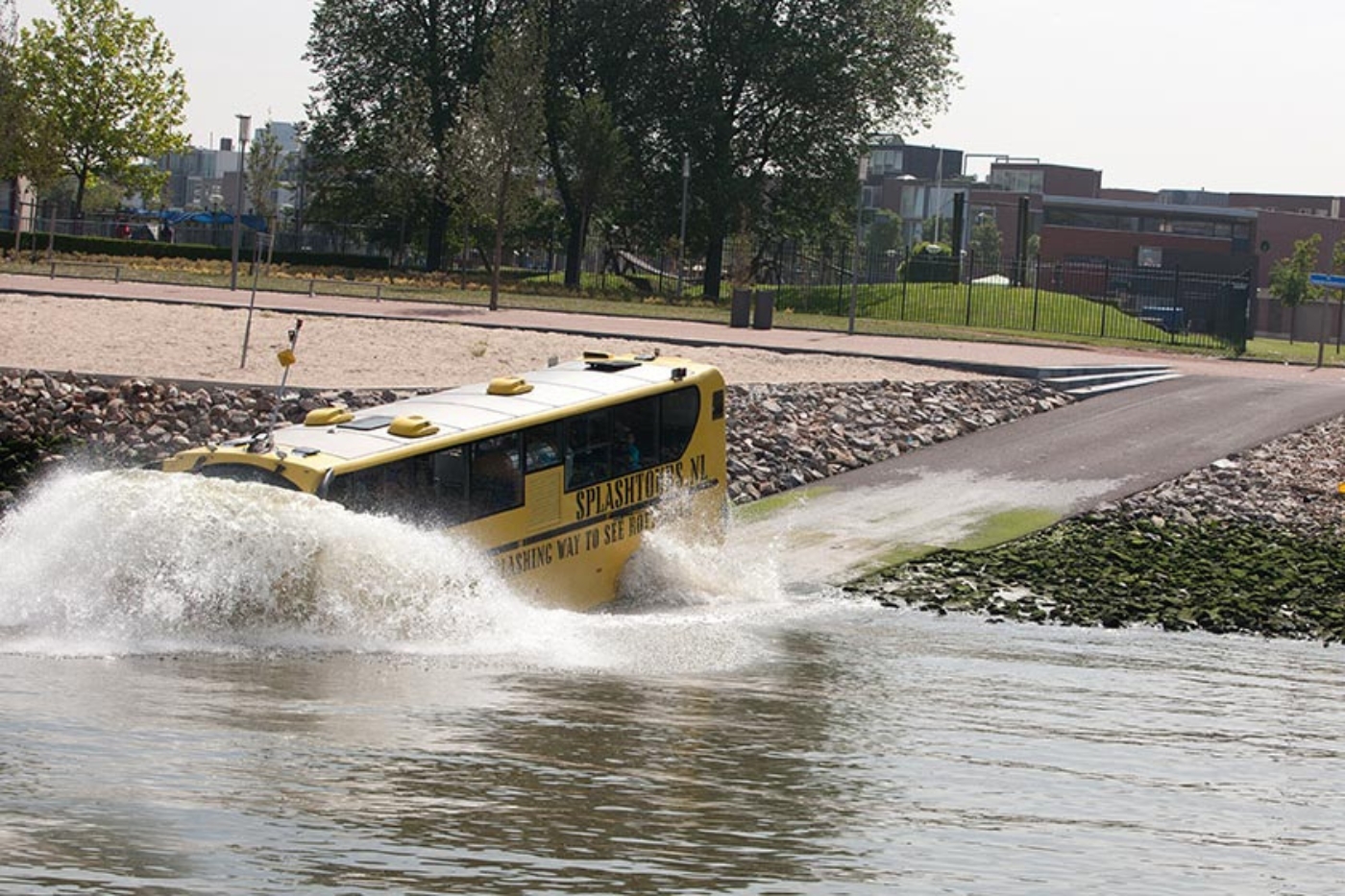 Splash tours