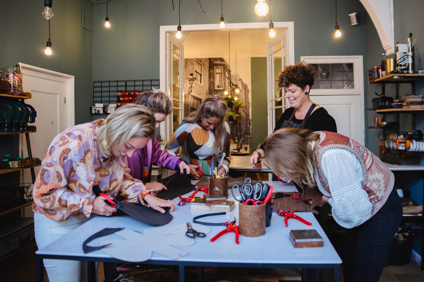 groep workshop leren clutch maken cadeau