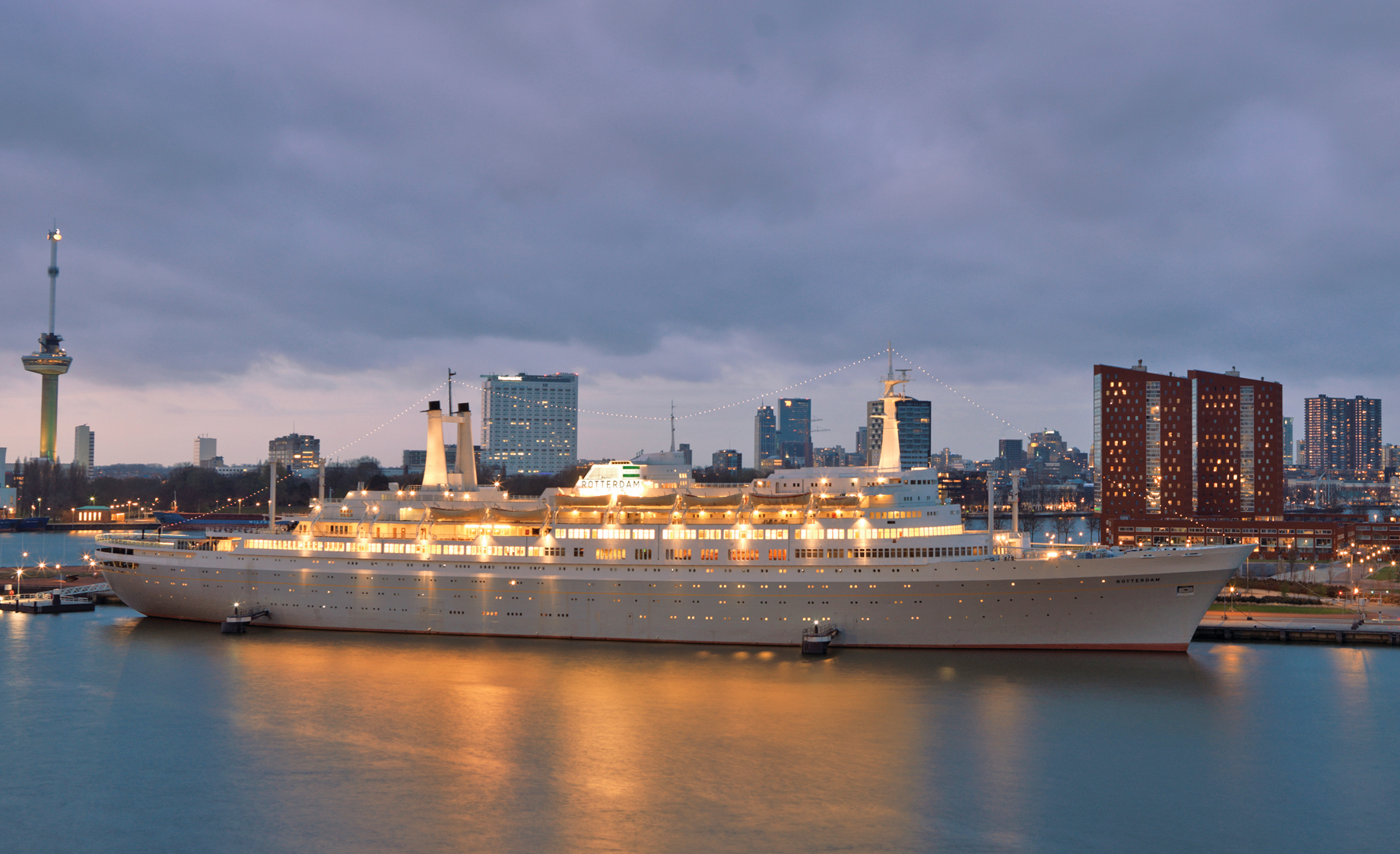 Culinair dineren op het ss Rotterdam cadeau