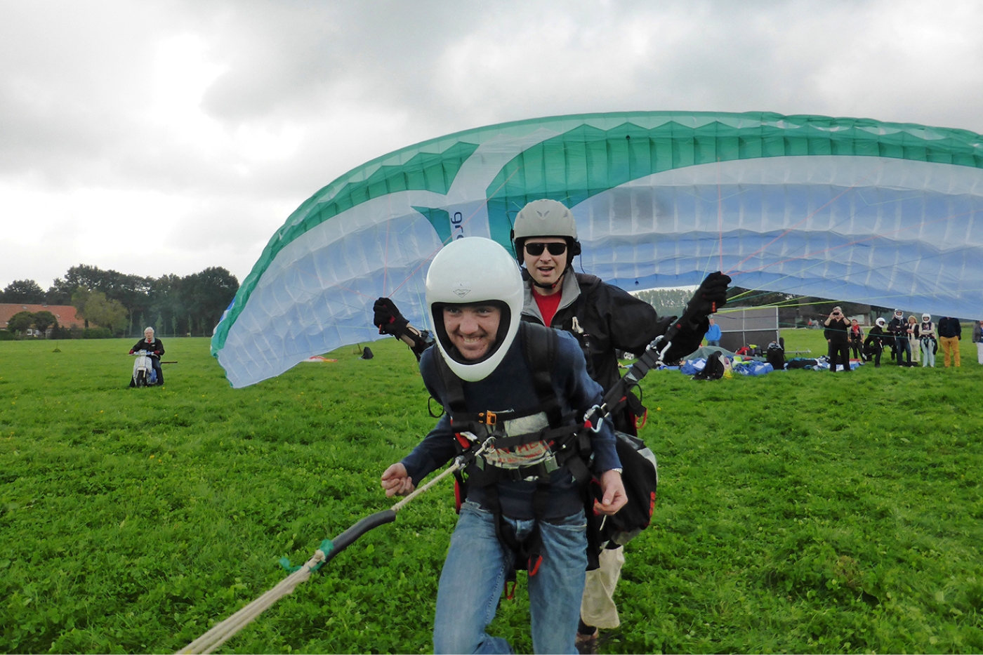 Paragliding introductieles