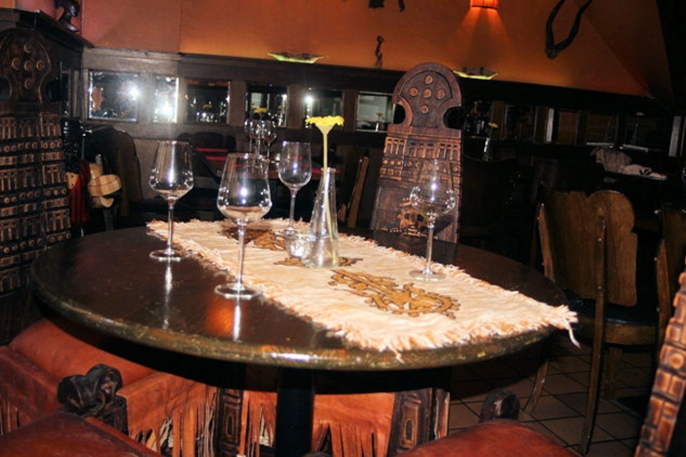 Dineren met handen in klein Ethiopië