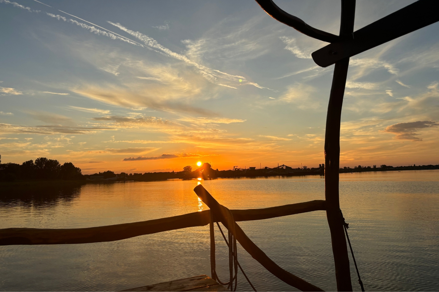 Varen en slapen op een vlot