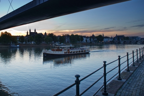 7-Saturday-night-dinnercruise-p.jpg