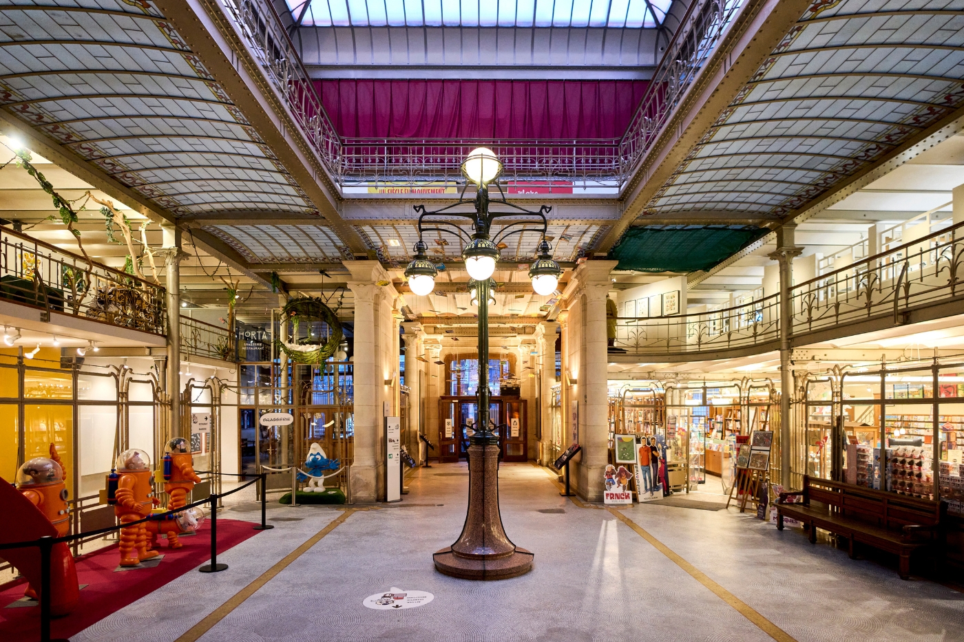Een ontbijt met bubbels in het stripmuseum cadeau