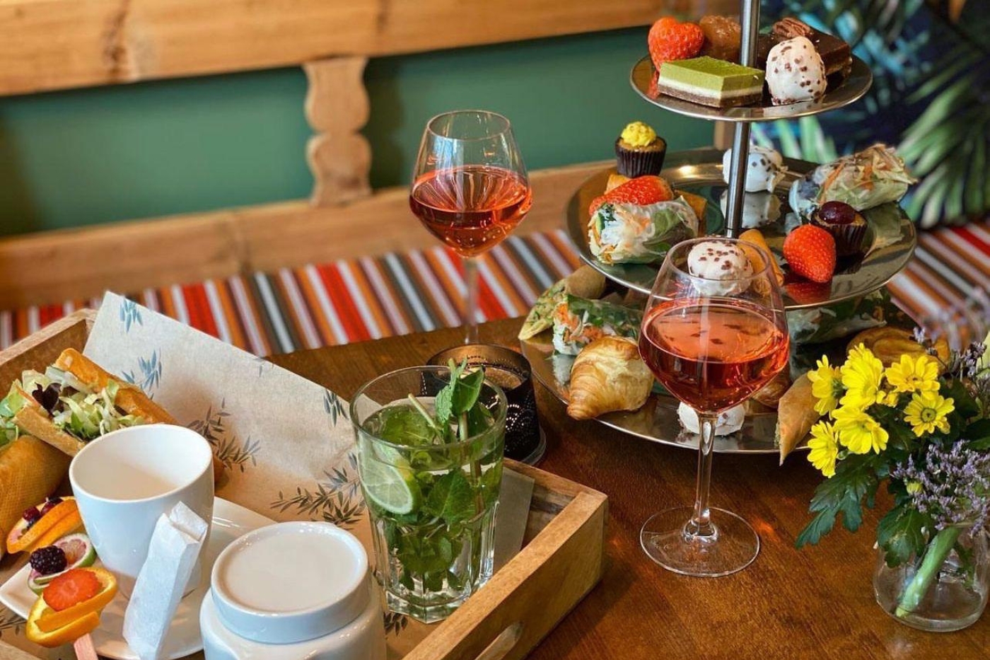 Vietnamese high tea cadeau
