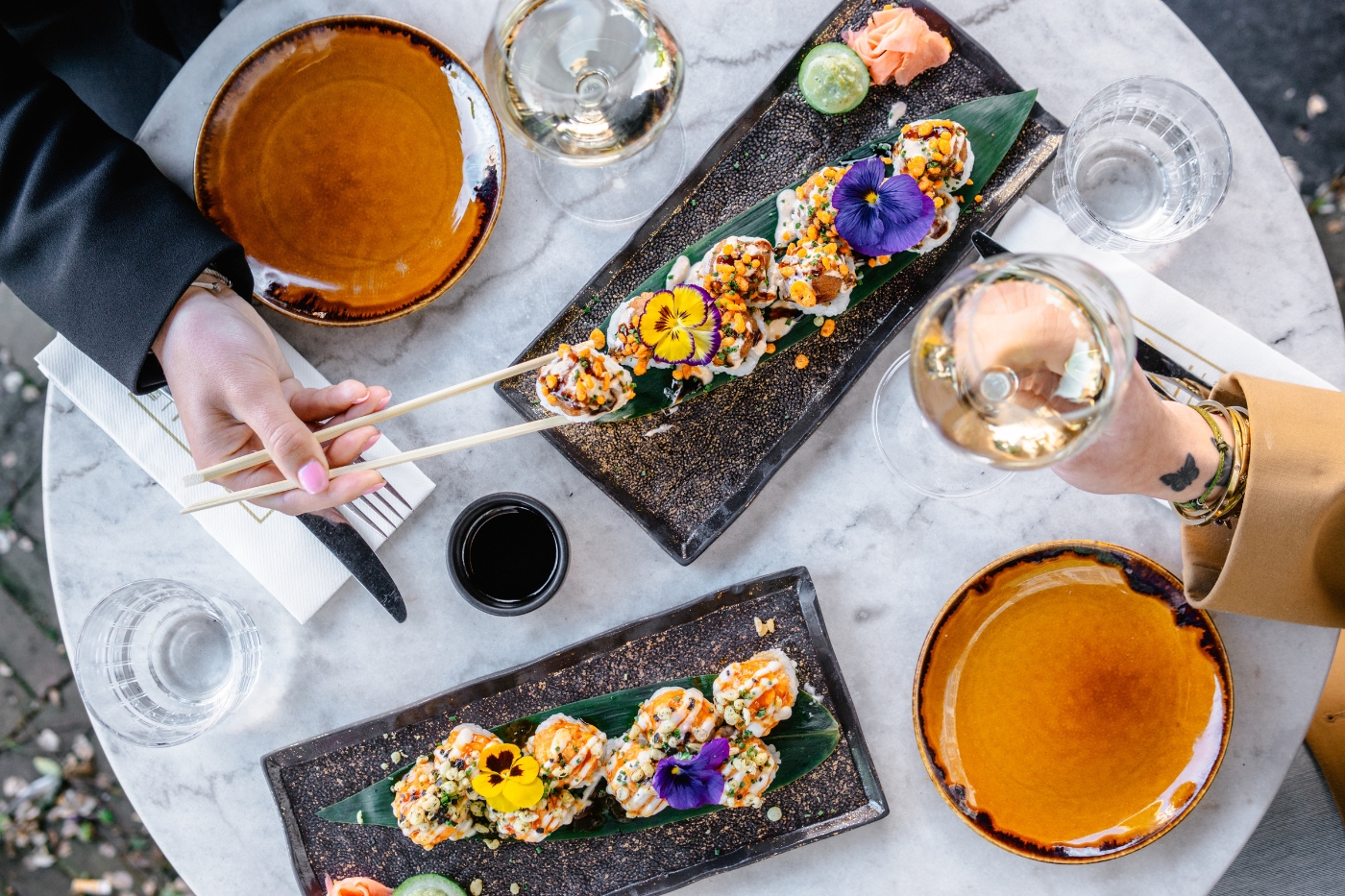 sushi avond plateau met sushi cadeau